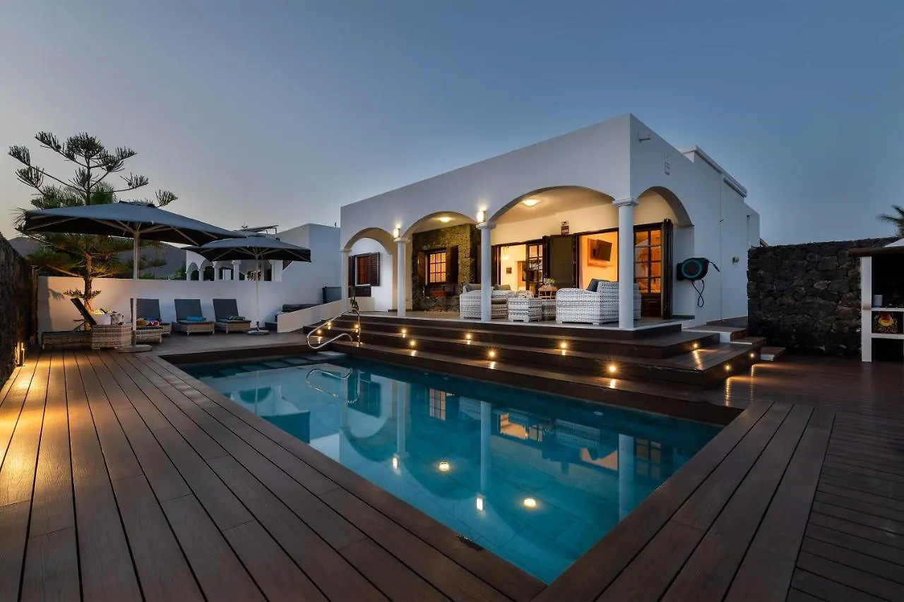 Villa Maylands Playa Blanca