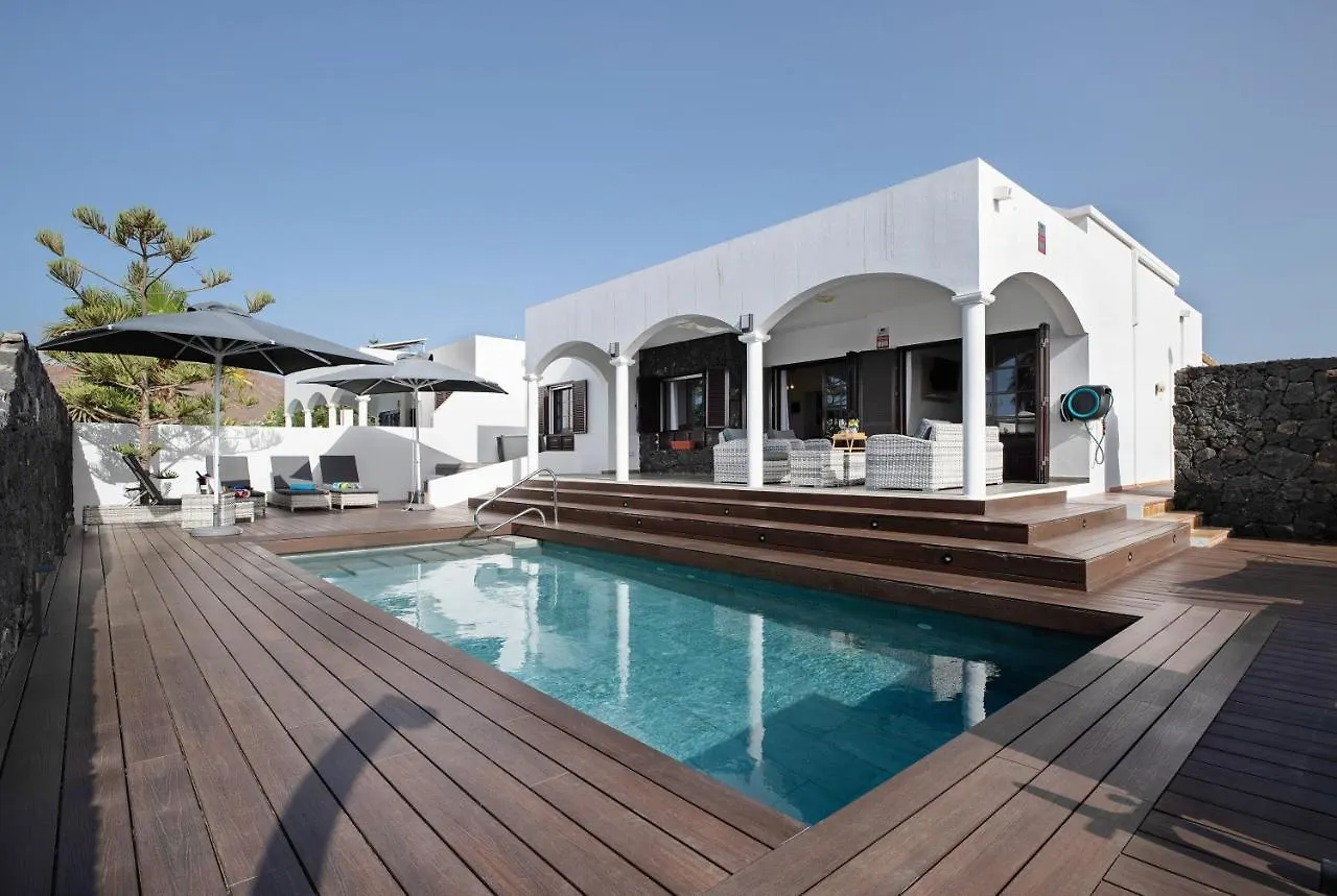 Villa Maylands Playa Blanca